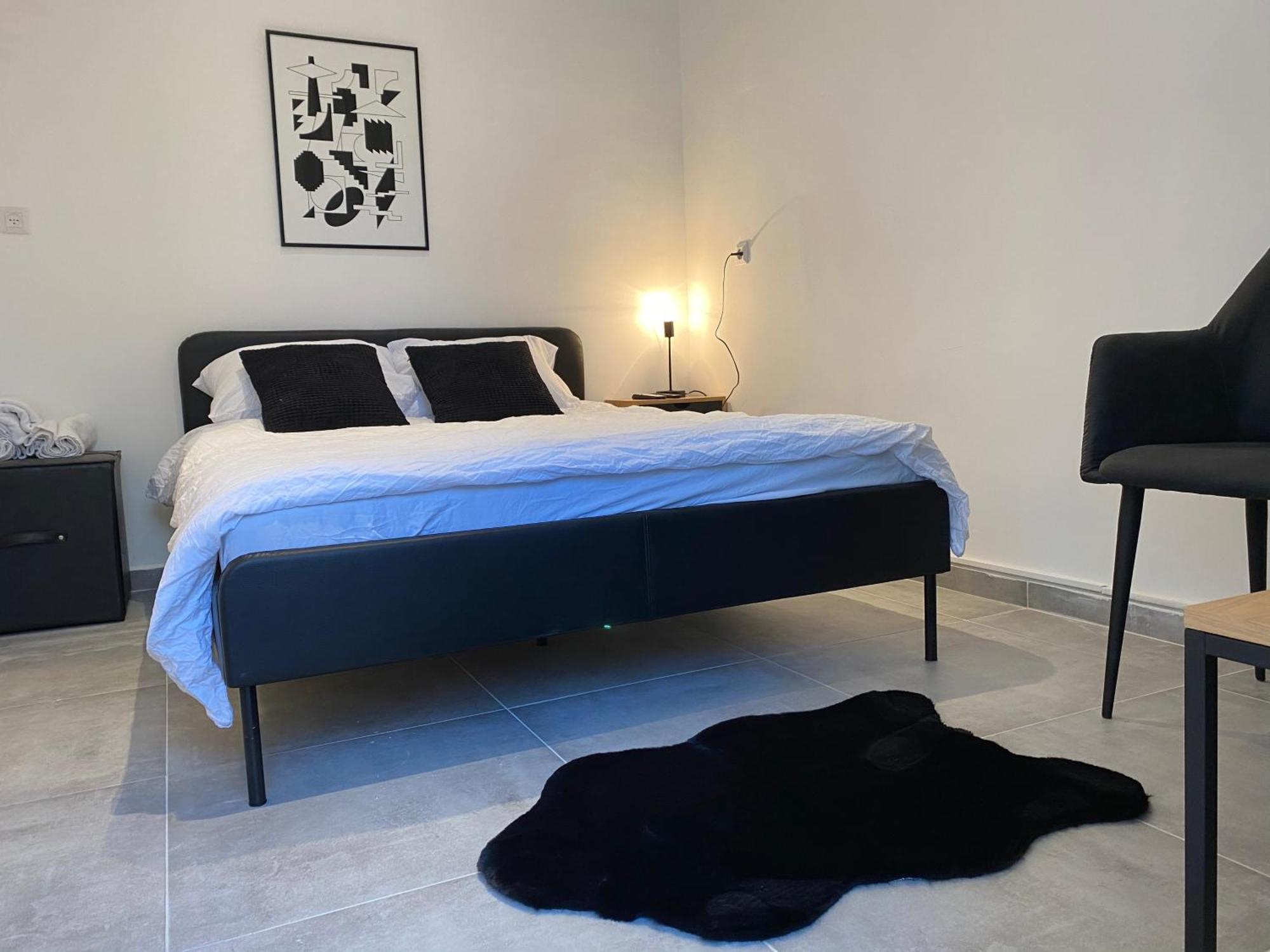 Yona 8 Bed & Breakfast Tel Aviv Ruang foto