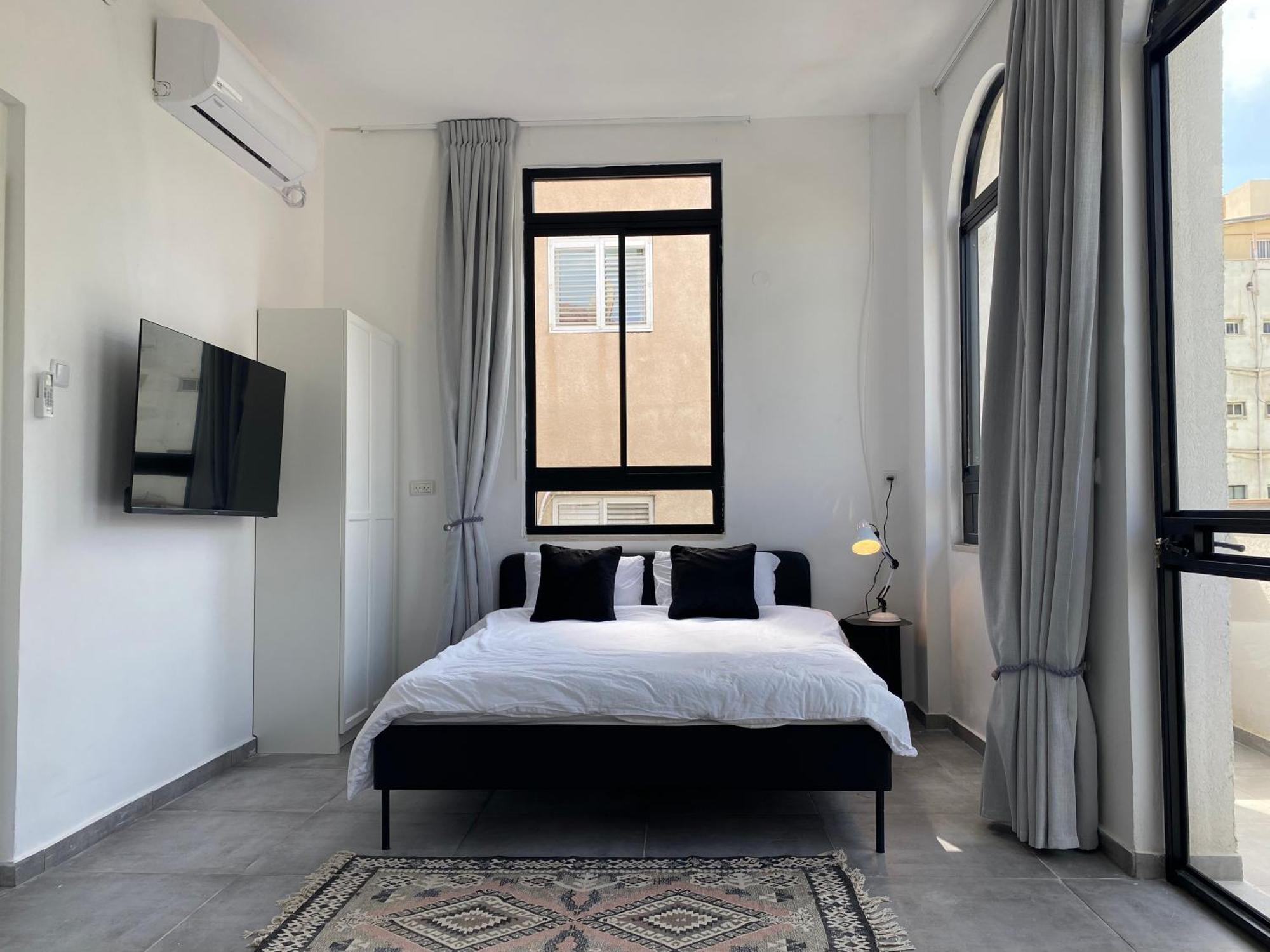 Yona 8 Bed & Breakfast Tel Aviv Bagian luar foto