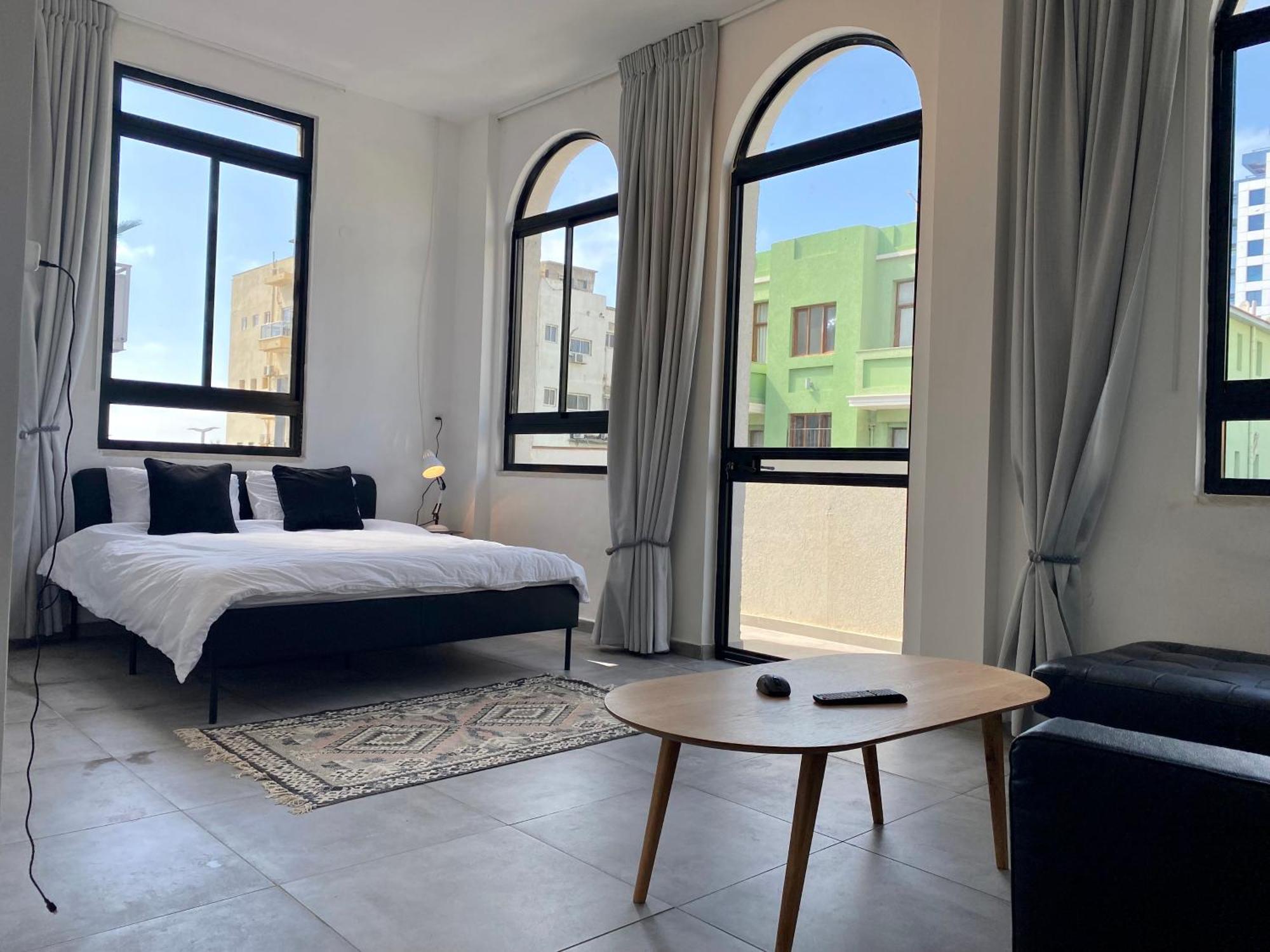 Yona 8 Bed & Breakfast Tel Aviv Bagian luar foto