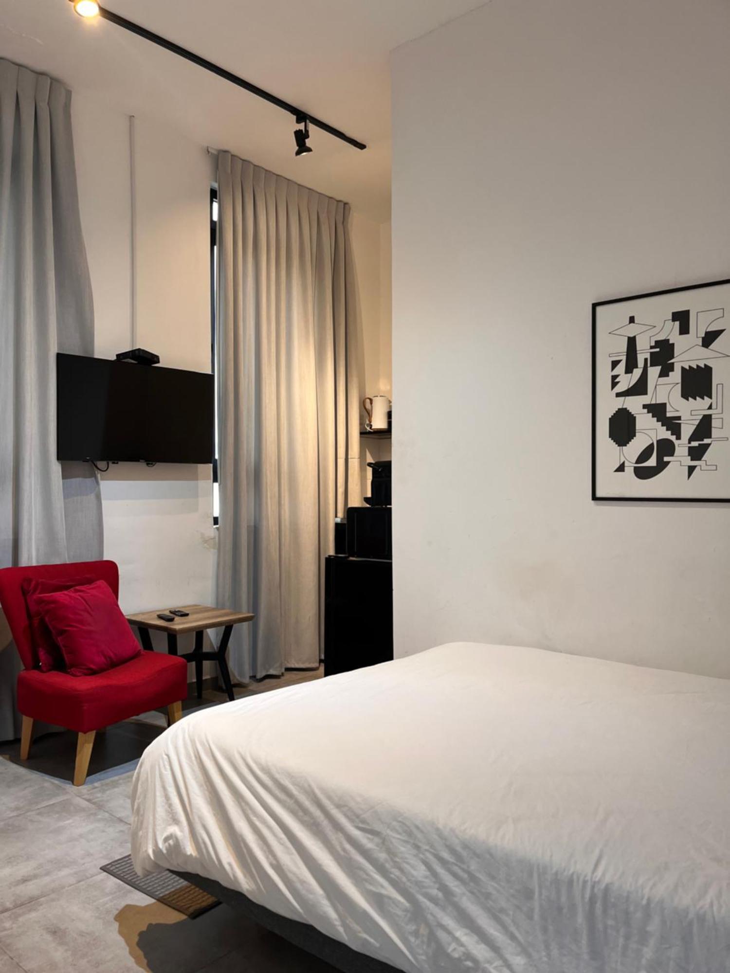 Yona 8 Bed & Breakfast Tel Aviv Ruang foto