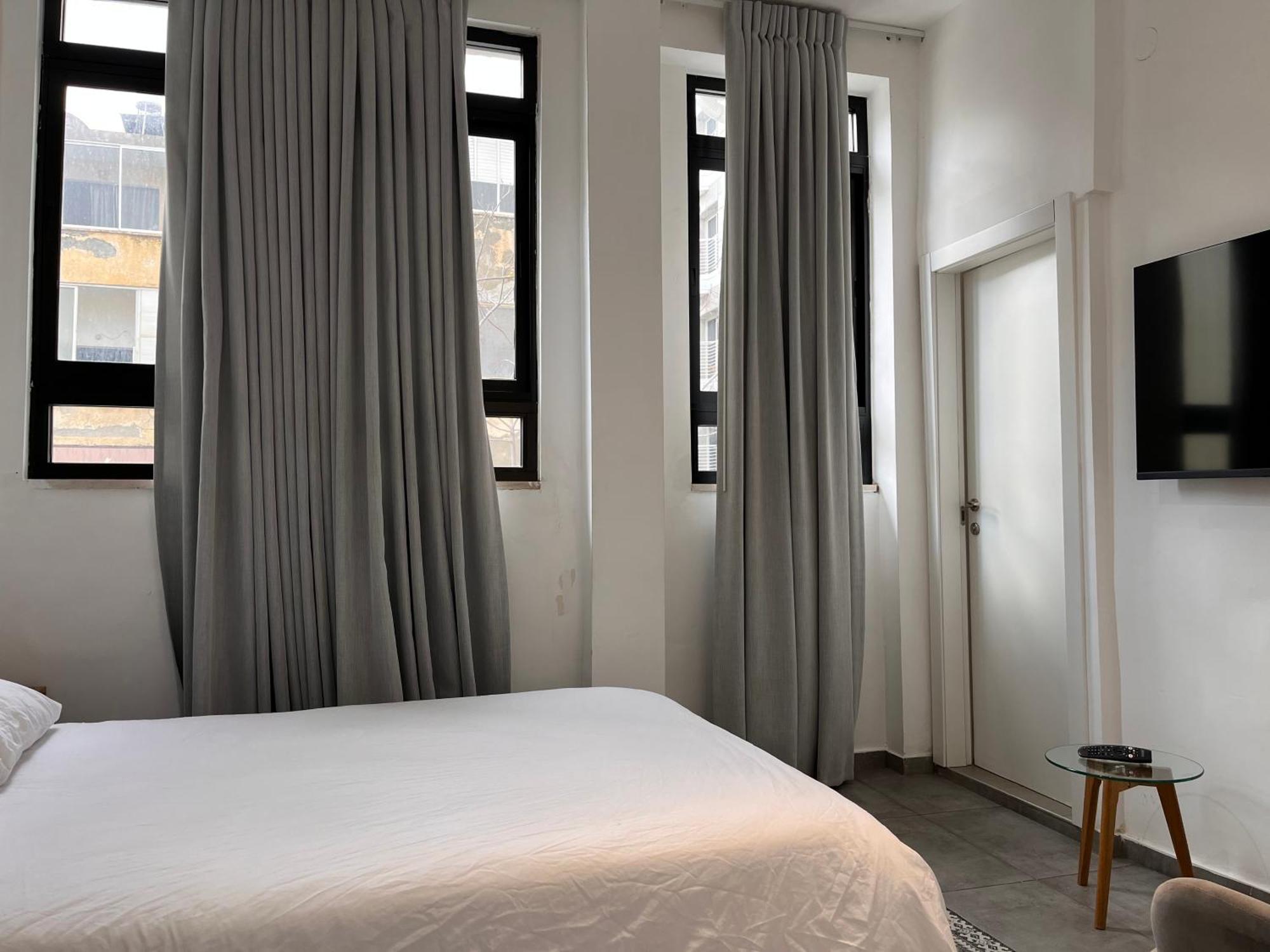 Yona 8 Bed & Breakfast Tel Aviv Ruang foto