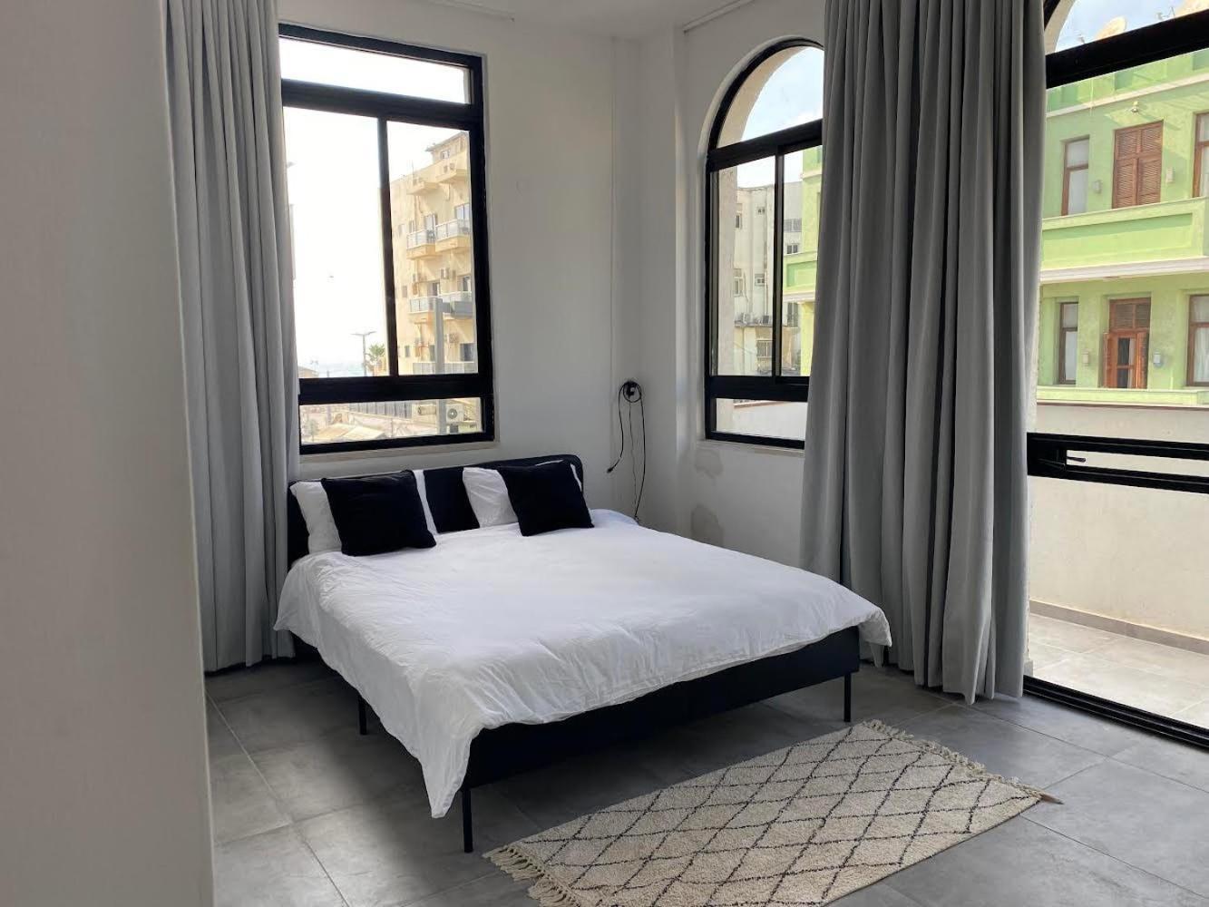 Yona 8 Bed & Breakfast Tel Aviv Ruang foto