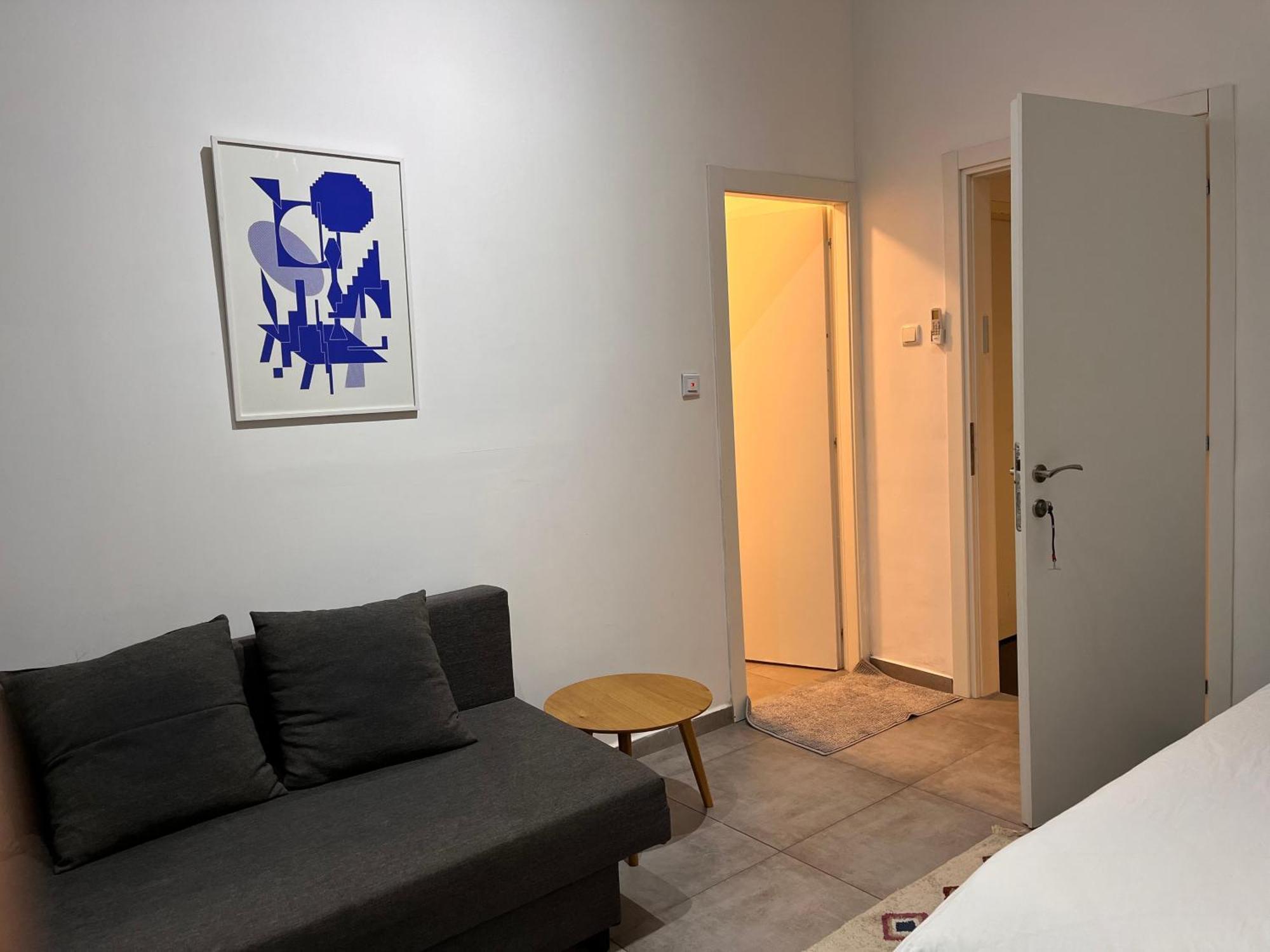 Yona 8 Bed & Breakfast Tel Aviv Ruang foto