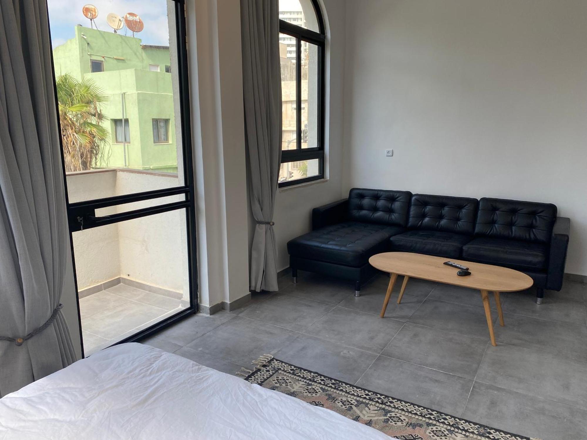Yona 8 Bed & Breakfast Tel Aviv Ruang foto